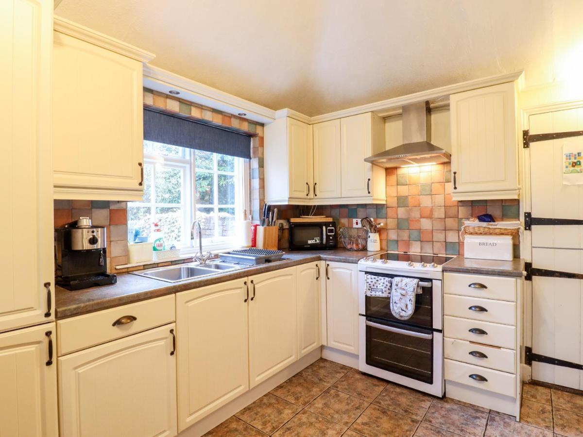 Hadleigh  Gardener'S Cottage المظهر الخارجي الصورة